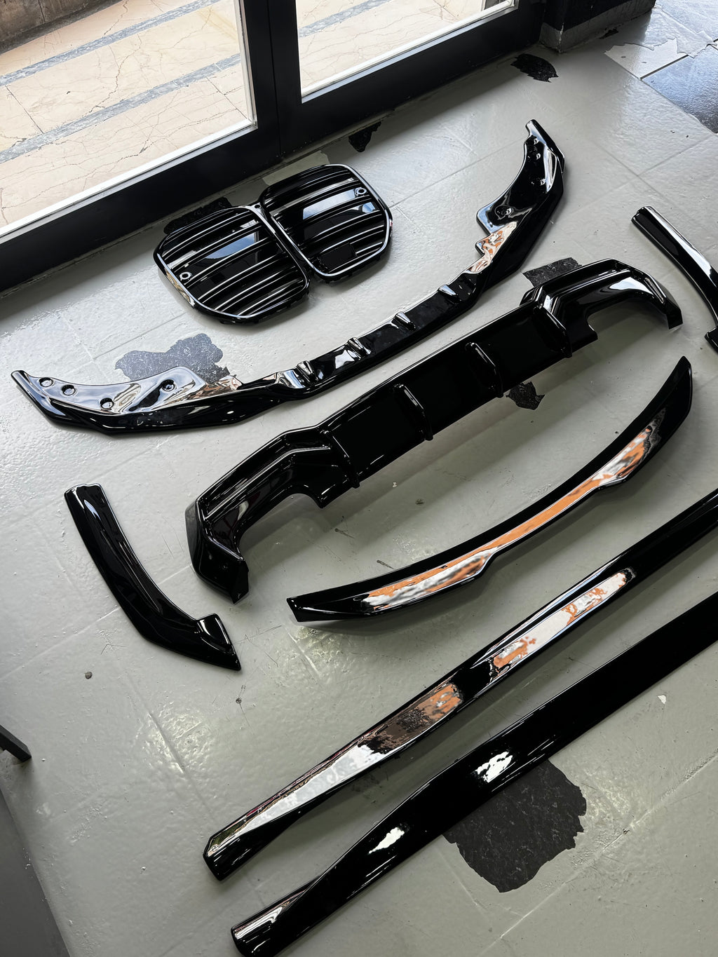 BMW G22 Coupe 2020+ Aero Body Kit M4 panjur ön görünüm