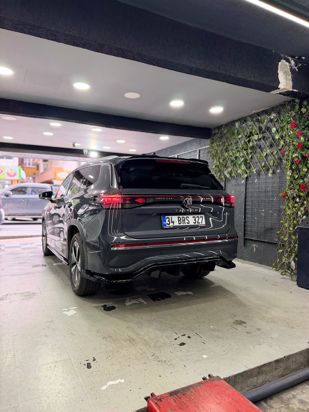 Volkswagen Tayron 2025 ve sonrası 2025 sonrası Body Kit ürün detayları - HY TUNING görsel 11