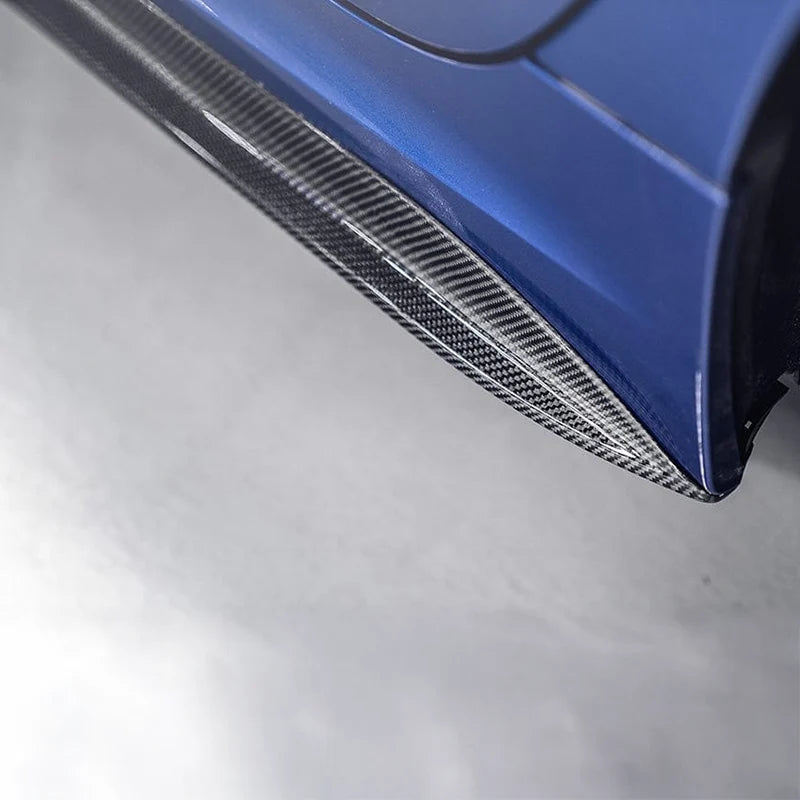 BMW 3 Serisi G20 2018-2026 marşpiyel alt eki karbon görünüm detayı