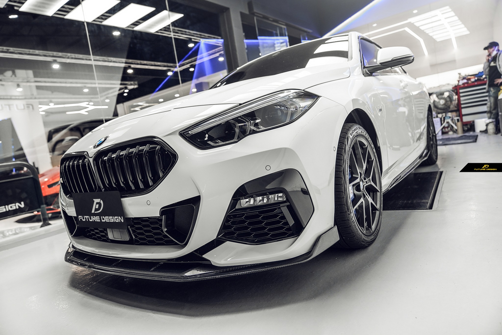 BMW 2 Serisi F44 Gran Coupe M Sport Piano Siyah panjur detay görünümü