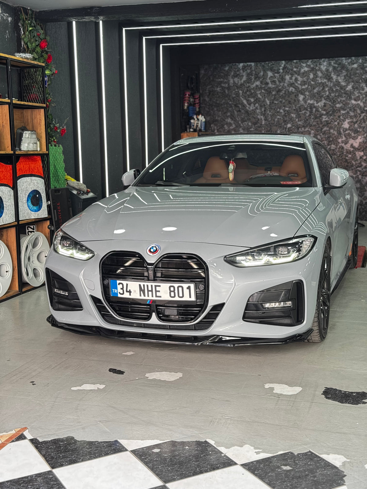 BMW G22 G23 Aero Body Kit parlak siyah arka difüzör