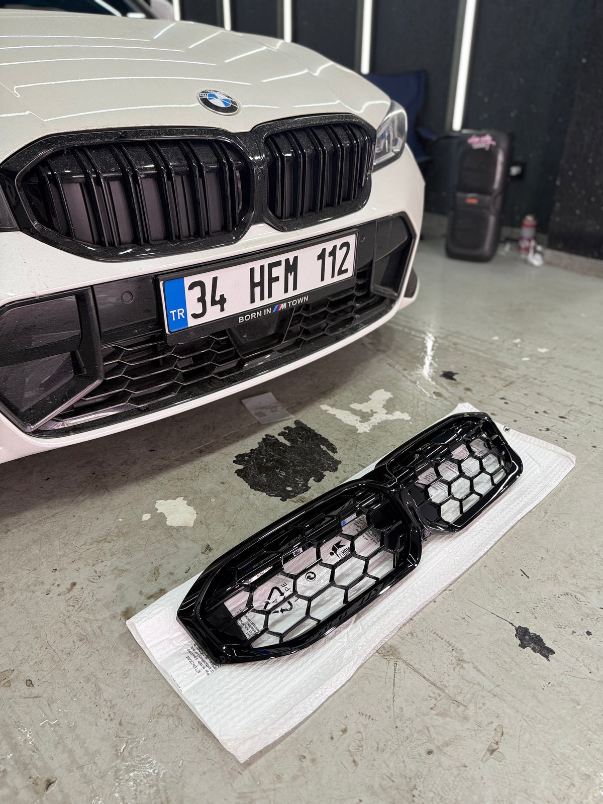 BMW G20 LCI 2022-2026 Uyumlu M340i Style Diamond Panjur (Kamera Deliği Yok.)