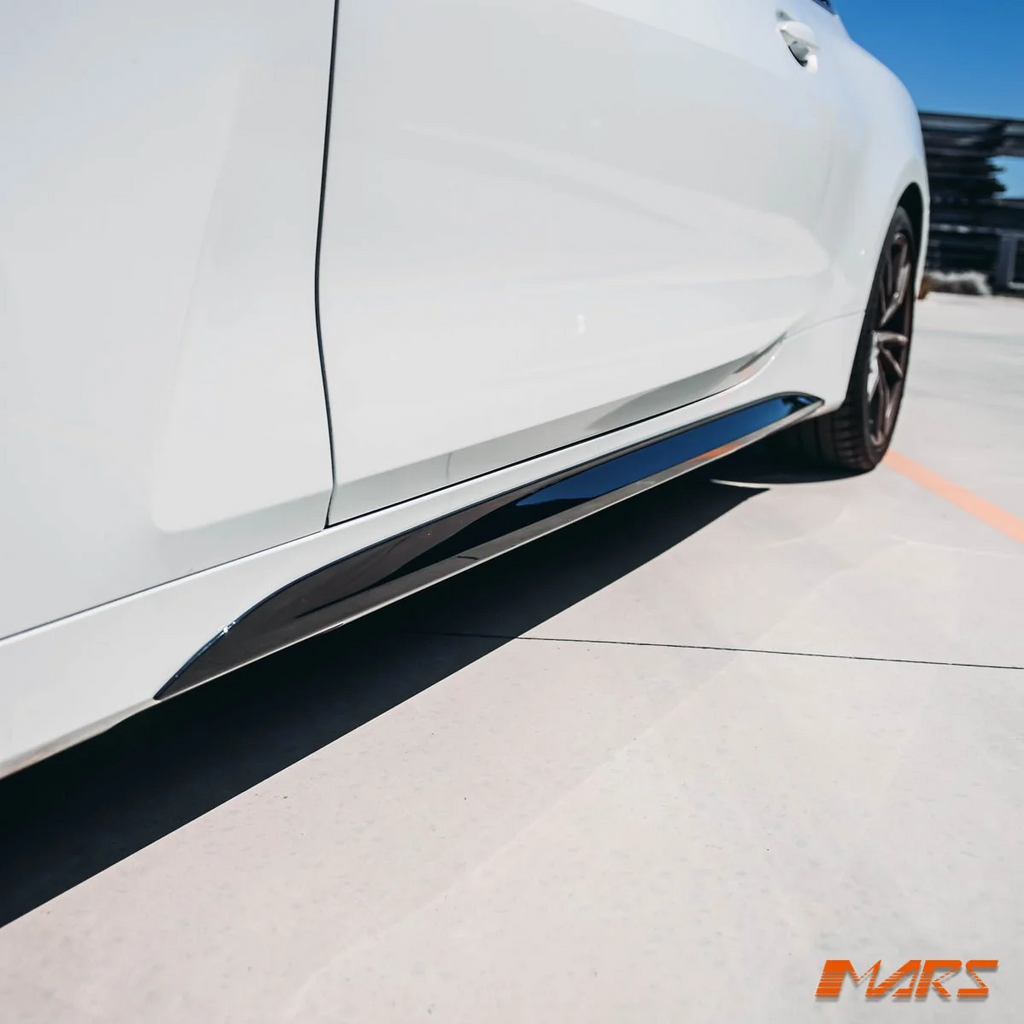 BMW G22 G23 G26 Parlak Siyah Marşpiyel Bıçağı
