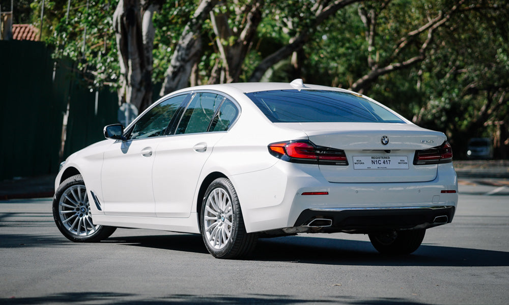BMW 5 Serisi G30 LCI 2020-2023 Uyumlu Luxury Line Body Kit Ön Arka Tampon Seti