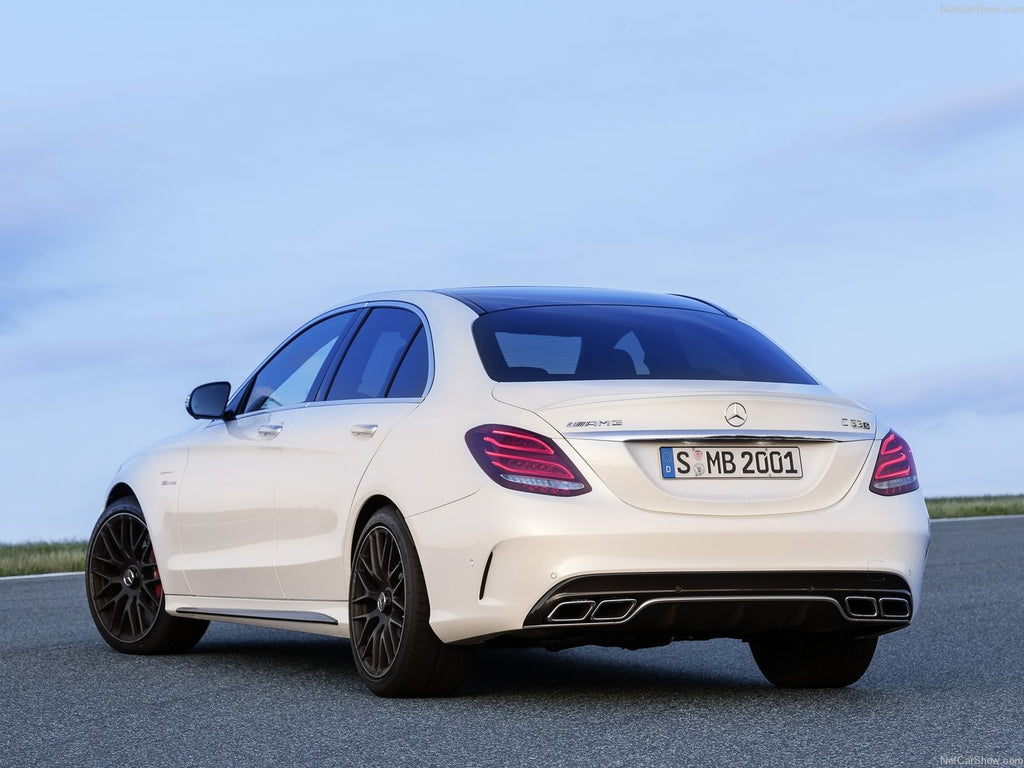 Mercedes W205 Sedan 2014-2018 C63 AMG Style komple arka tampon petek ızgara ve difüzör ürün görseli 3