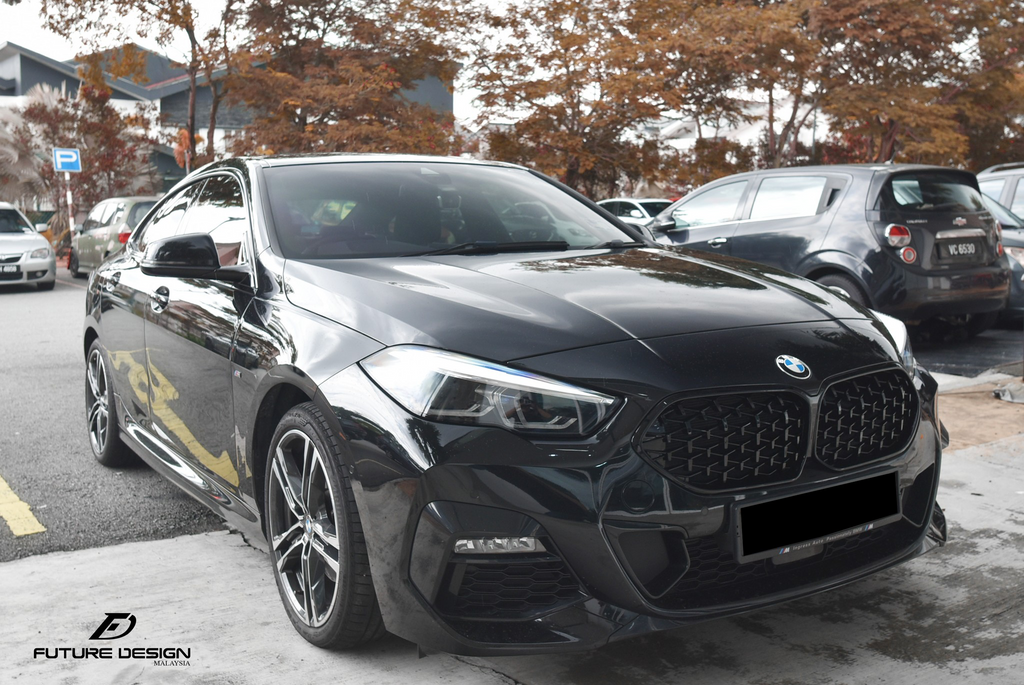 BMW 2 Serisi F44 Piano Black Diamond Style panjur yakın görünüm