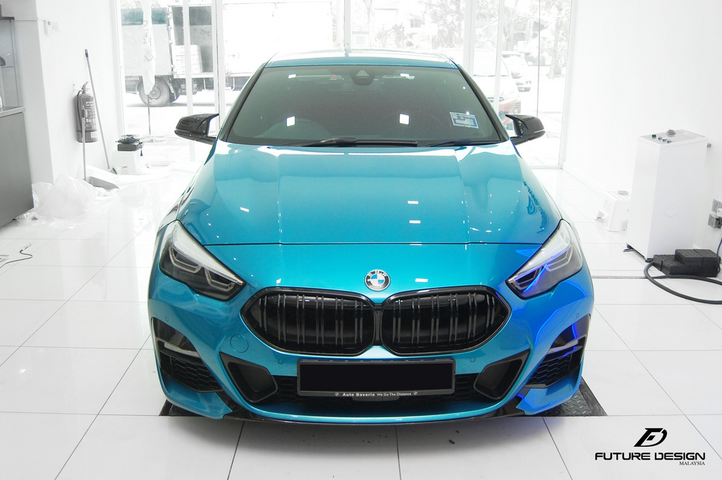 BMW F44 Gran Coupe parlak siyah çift çıtalı ön panjur ön görünüm