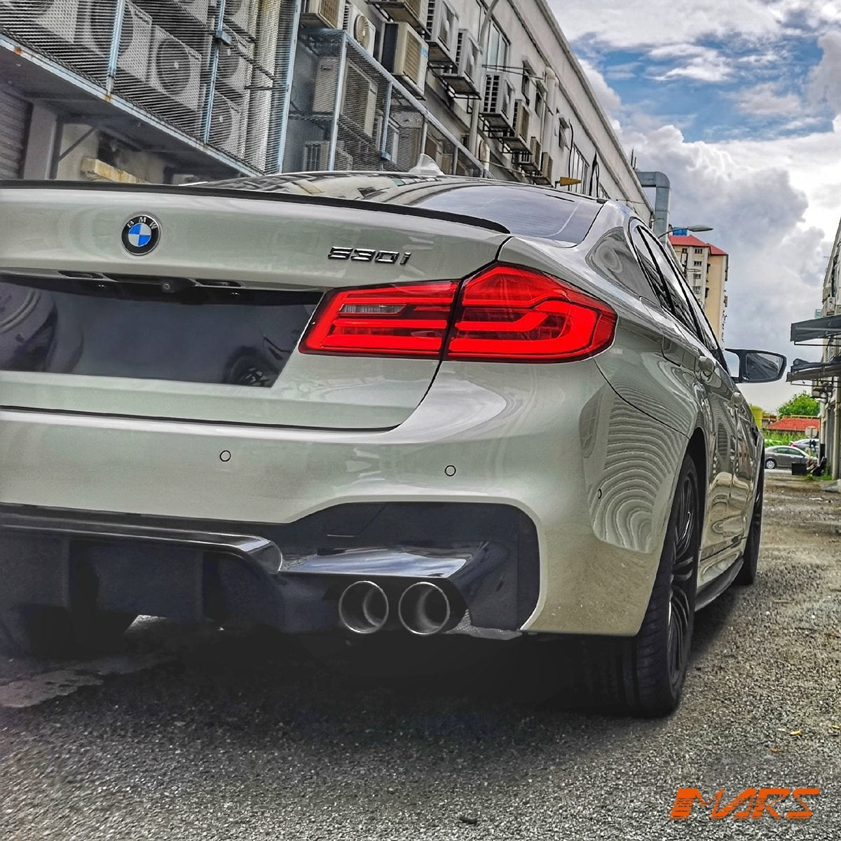 BMW G30 M5 F90 Style arka tampon seti ürün görseli 5