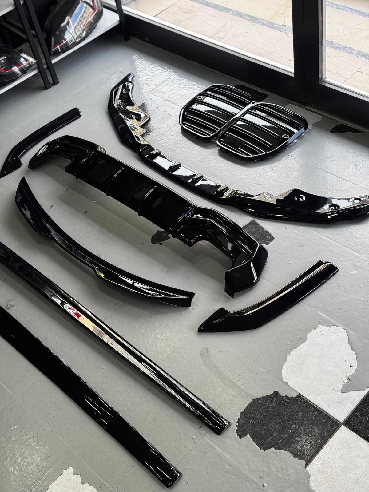 BMW G22 Coupe G23 Cabrio parlak siyah Aero Body Kit M4 panjurlu