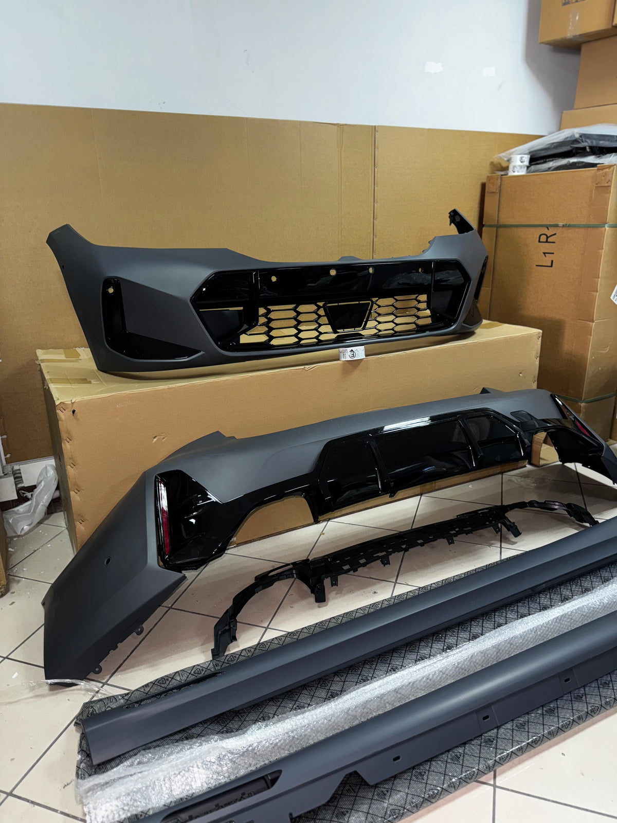 BMW G20 LCI 320i M Sport Body Kit ön ve arka tampon seti