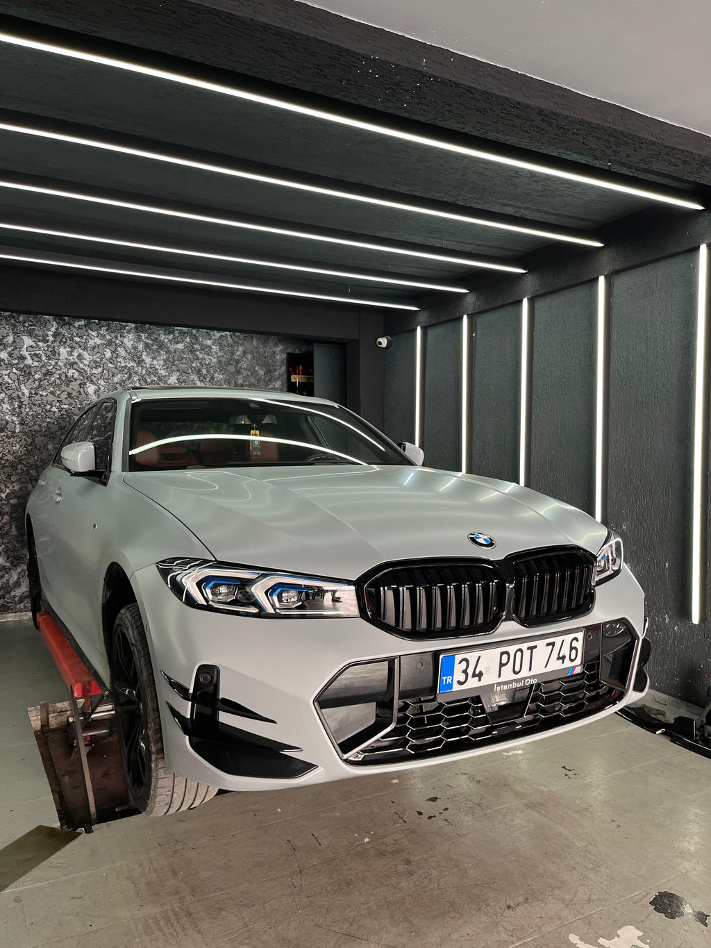 BMW 3 Serisi G20 LCI 2022+ Parlak Siyah Ön Tampon Bıçakları