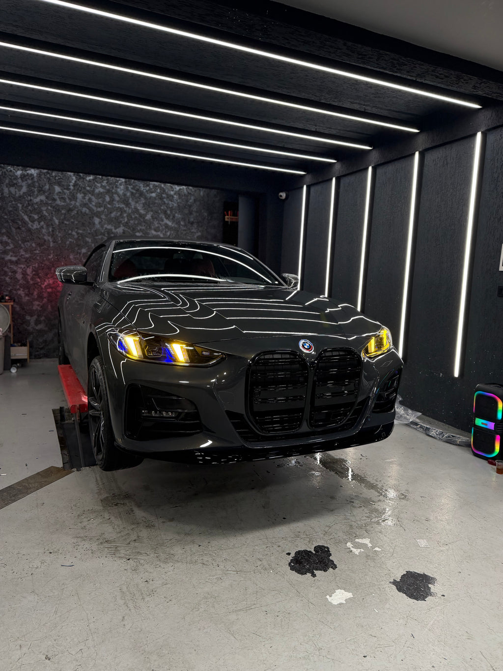 BMW G22 2025 LCI Style far seti sarı gündüz farı görünümü