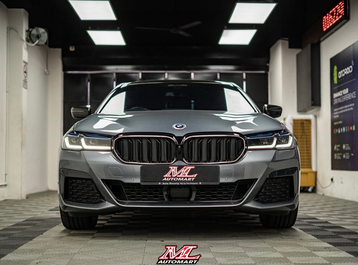 BMW 5 Serisi G30 LCI M5 Style beyaz LED panjur detay görünümü