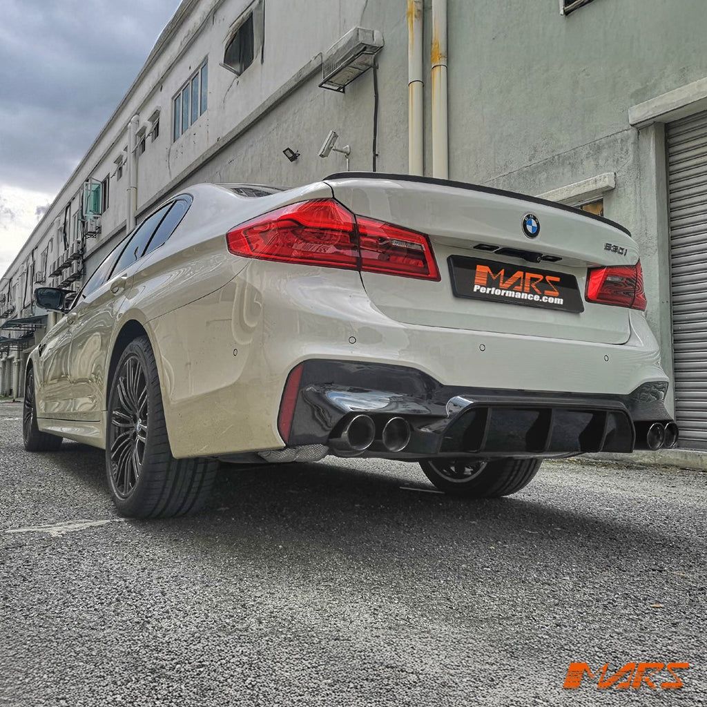 BMW G30 M5 F90 Style arka tampon seti ürün görseli 7