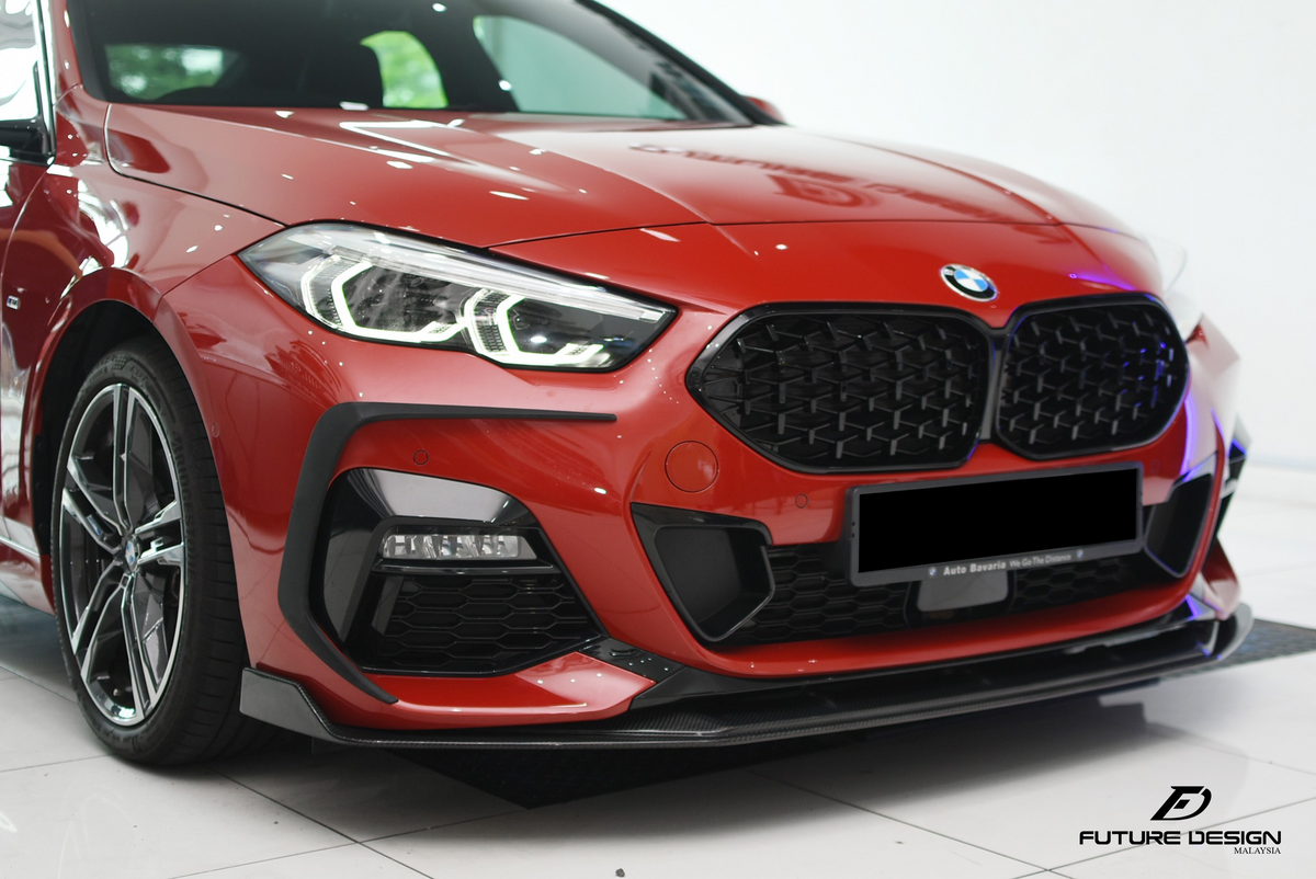 BMW F44 parlak siyah Diamond Style ön panjur detay görünümü