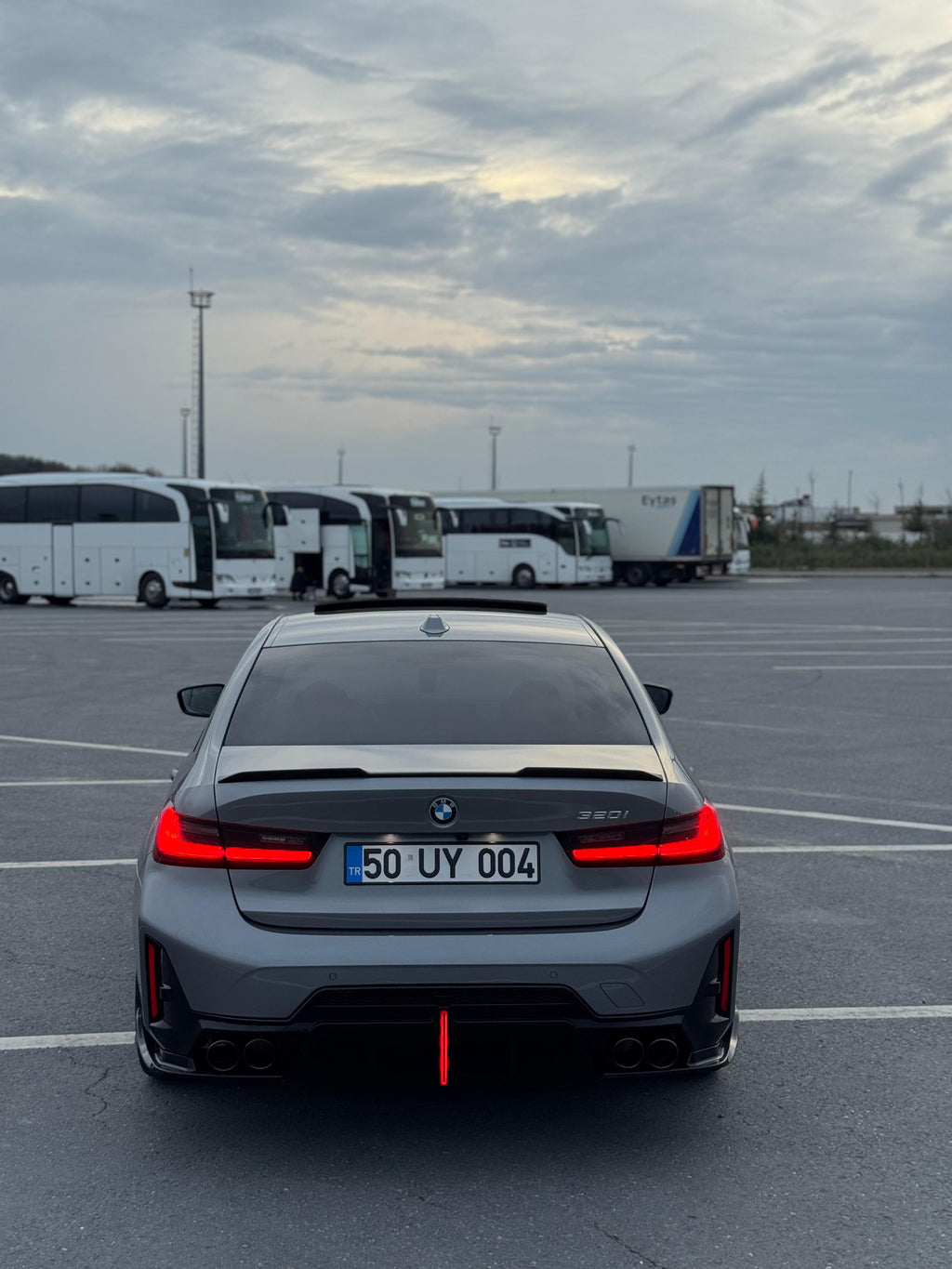 BMW 3 Serisi G20 2018+ M3 Tasarım İnce Parlak Siyah Bagaj Spoyleri