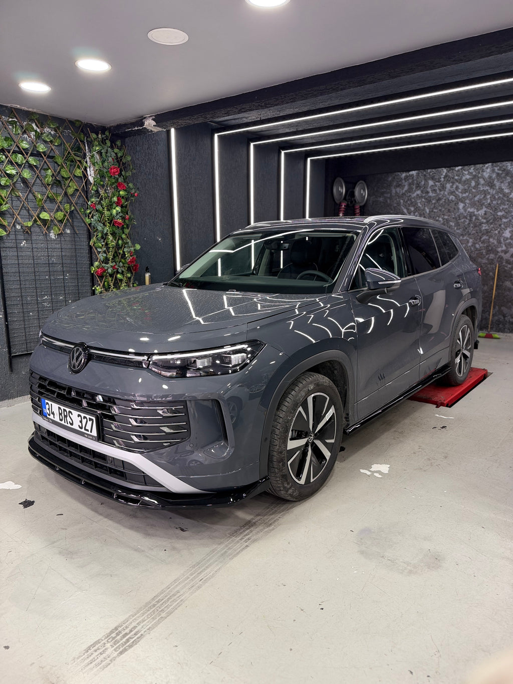 Volkswagen Tayron 2025 ve sonrası ön yan arka sportif gövde parçaları - HY TUNING görsel 8