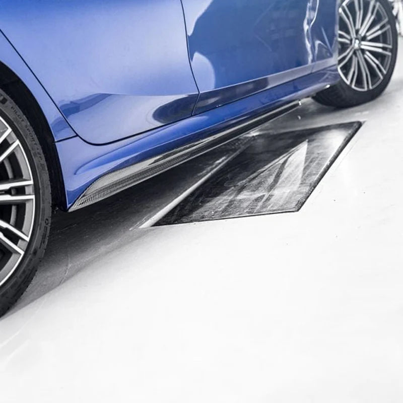 BMW G20 LCI karbon görünümlü M Performance marşpiyel alt eki