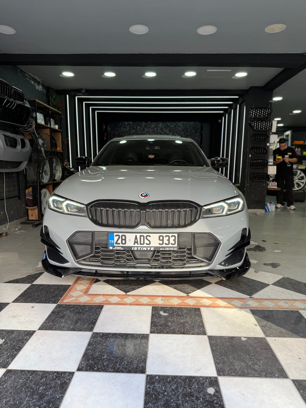 BMW G20 LCI 320i Dış Görünüm Paketi