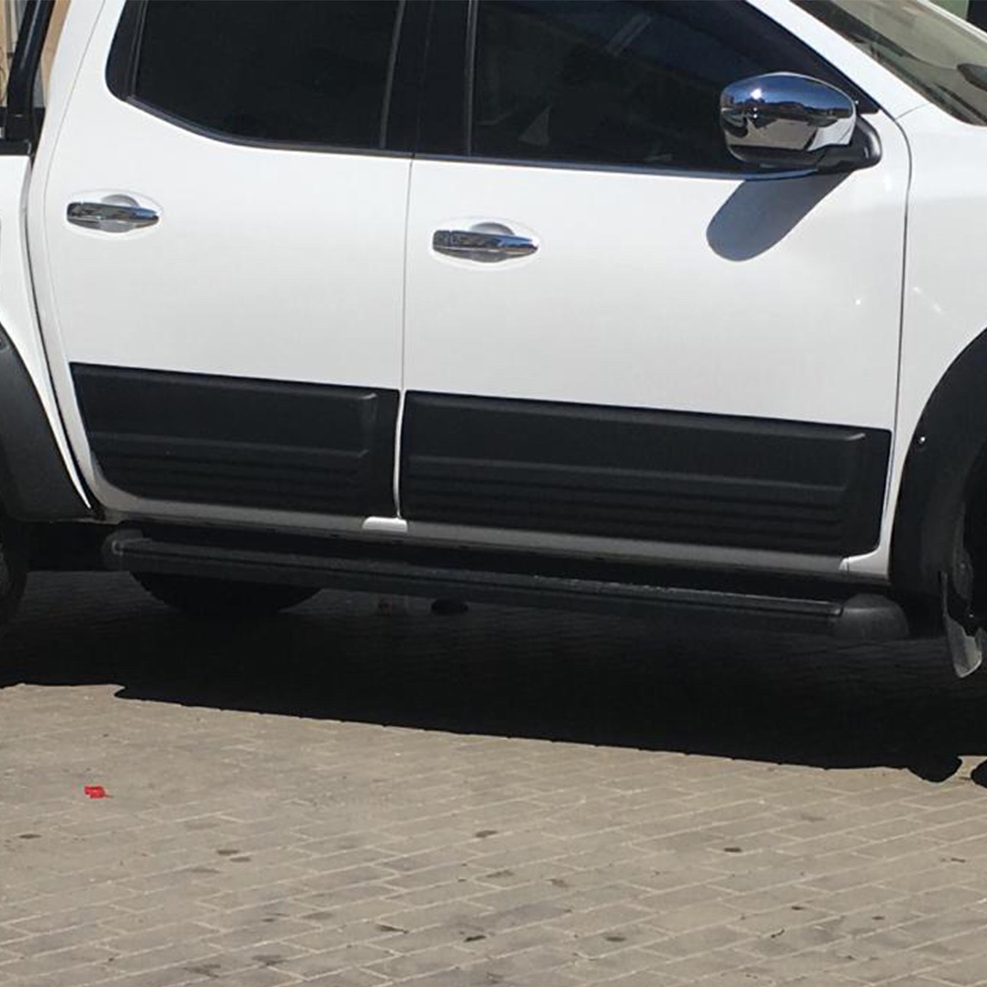 Gövde Kaplama Seti Uyumlu NISSAN Navara NP300 (D23) 2014-2021