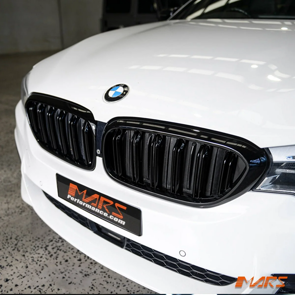 BMW 5 Serisi G30 Uyumlu 2017-2019 Uyumlu M5 Style Çift Çizgi Panjur