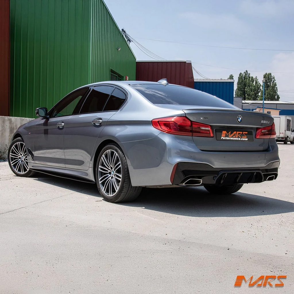 BMW G30 M5 F90 Style arka tampon seti ürün görseli 11