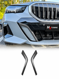 BMW G60 ve i5 2024+ karbon görünümlü ön tampon bıçakları - ürün görseli 1