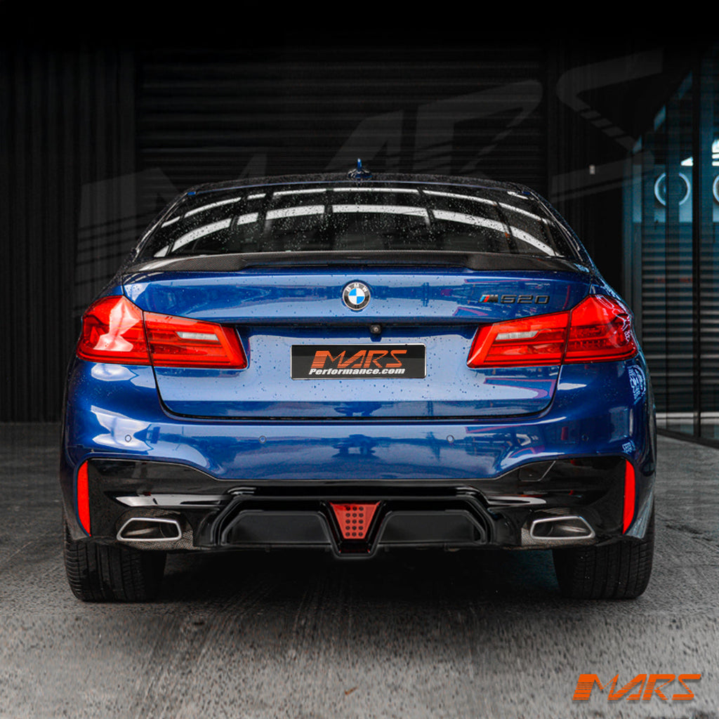 BMW 5 Serisi G30 2017-2023 M5 CS LED Işıklı Çakarlı Difüzör