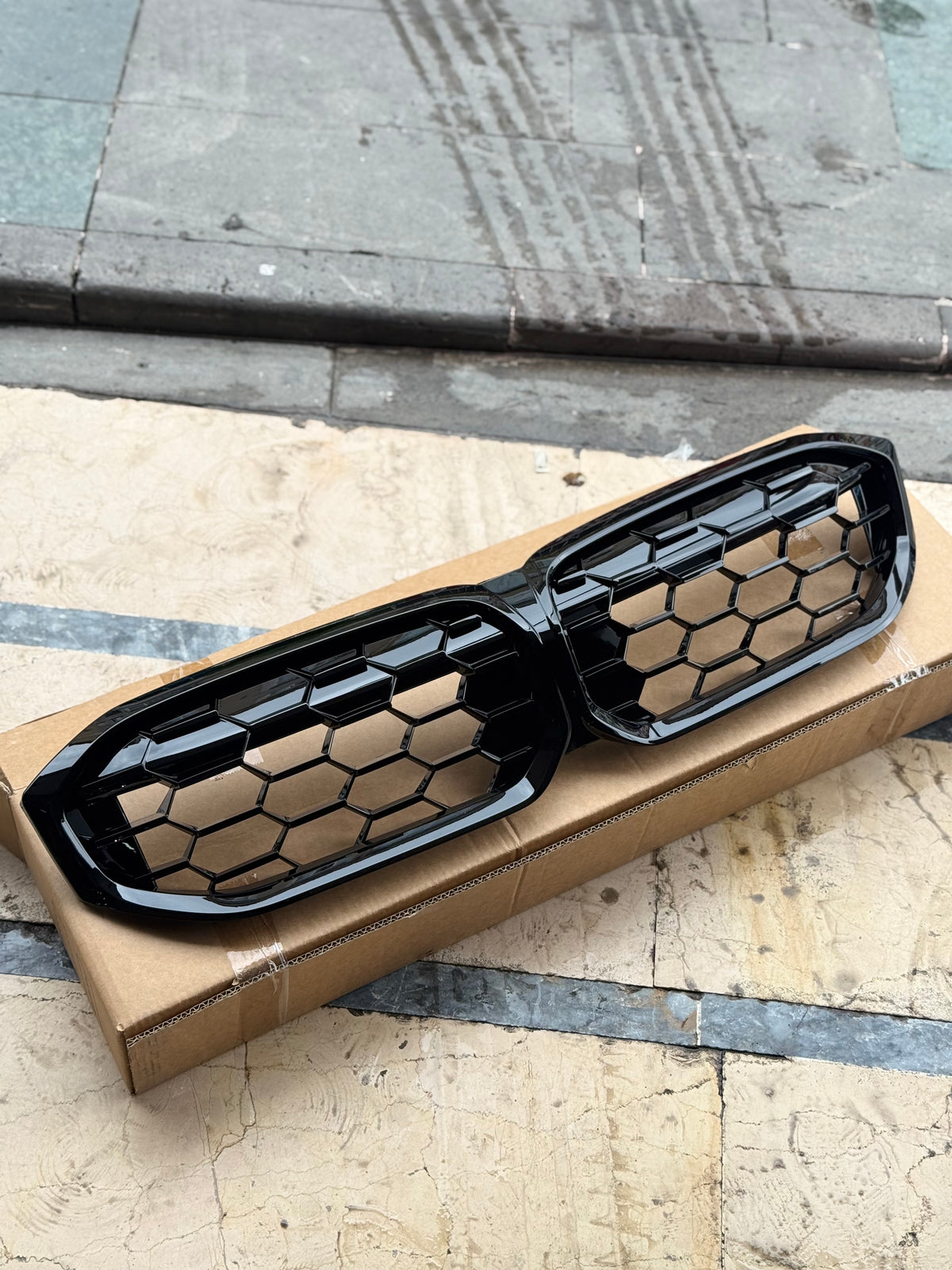 BMW G20 LCI 2022-2026 Uyumlu M340i Style Diamond Panjur (Kamera Deliği Yok.)