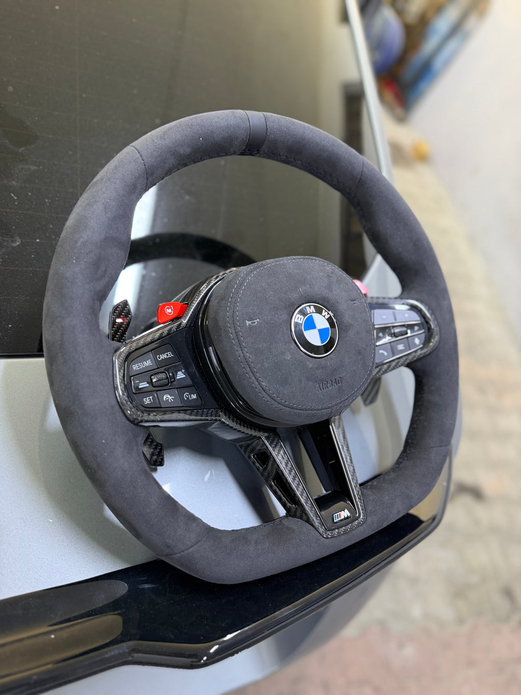 BMW F40 F44 G20 G22 G23 G26 G29 i4 Uyumlu G82 CS Style Alkantara Direksiyon Simidi ve Airbag