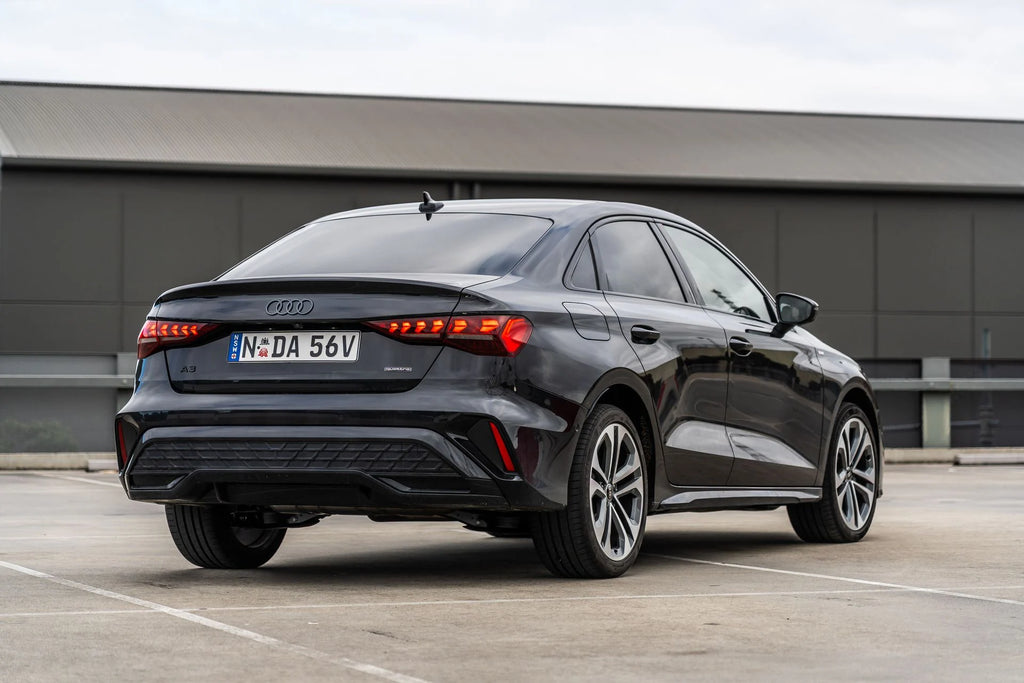 Audi A3 Sedan 2024 ve sonrası S Line Style komple arka tampon difüzör seti ürün görseli 4