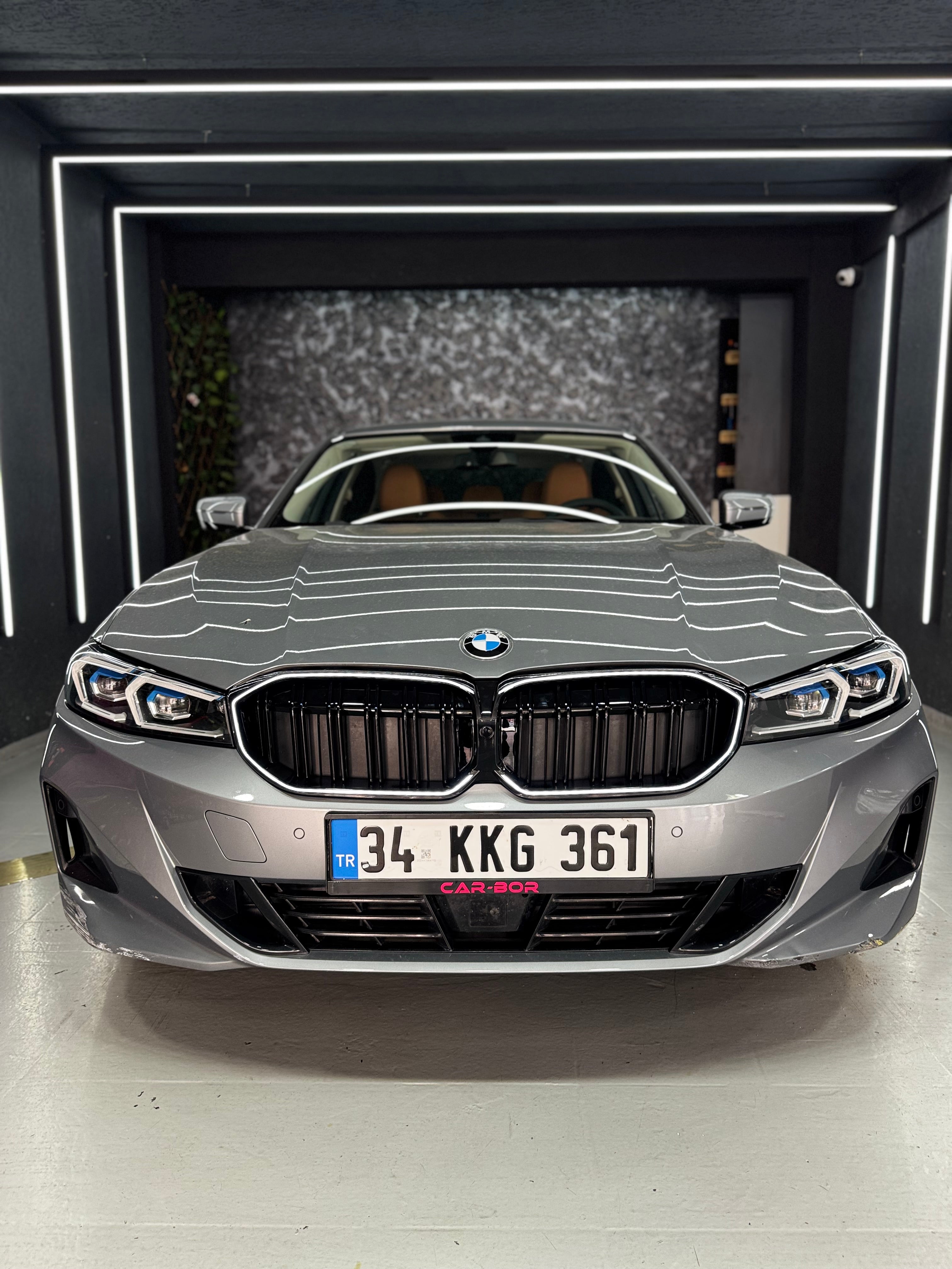 BMW 3 SERİSİ G20 LCI 2022+ ÇİFT ÇITA LEDLİ PANJUR PIANO BLACK