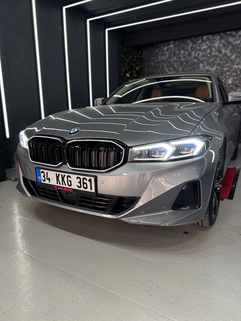 BMW 3 SERİSİ G20 LCI 2022+ ÇİFT ÇITA LEDLİ PANJUR PIANO BLACK