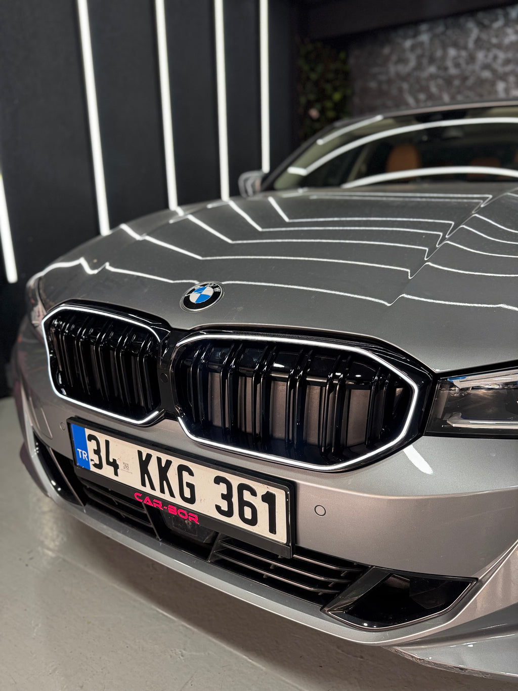 BMW 3 SERİSİ G20 LCI 2022+ ÇİFT ÇITA LEDLİ PANJUR PIANO BLACK