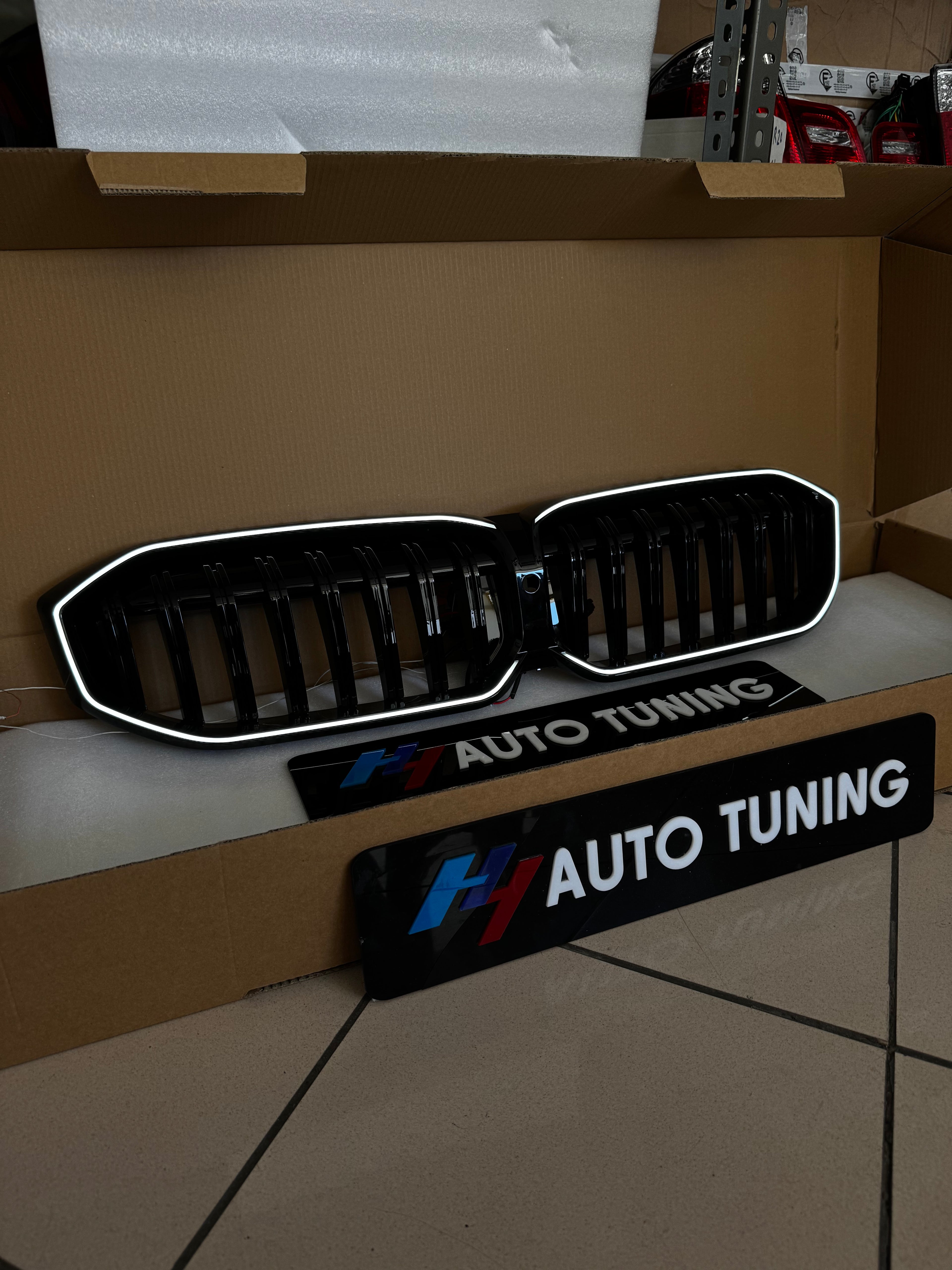 BMW 3 SERİSİ G20 LCI 2022+ SHADOW LINE PIANO BLACK LEDLİ PANJUR