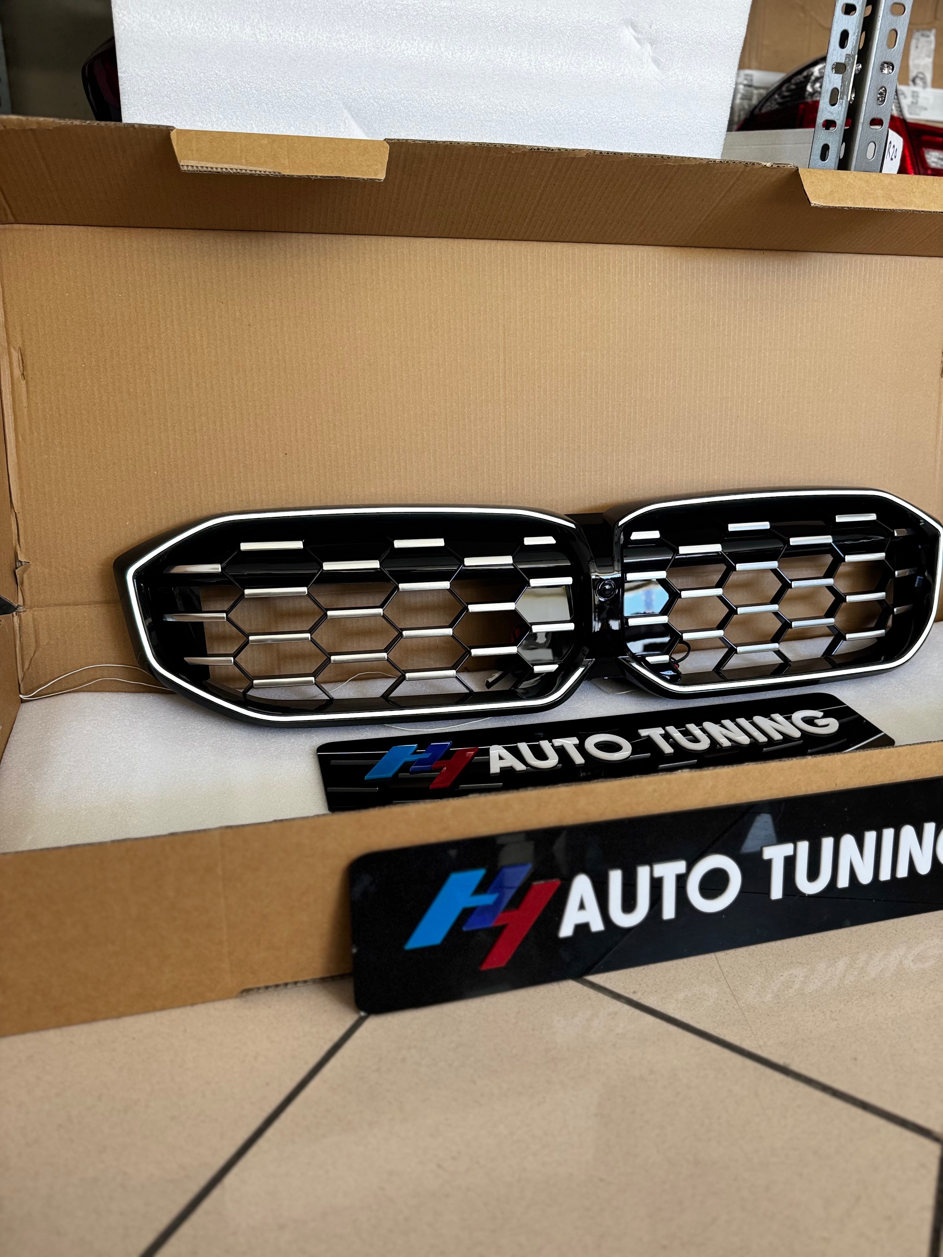 BMW 3 SERİSİ G20 LCI 2022+ M340i STYLE LEDLİ PANJUR PIANO BLACK