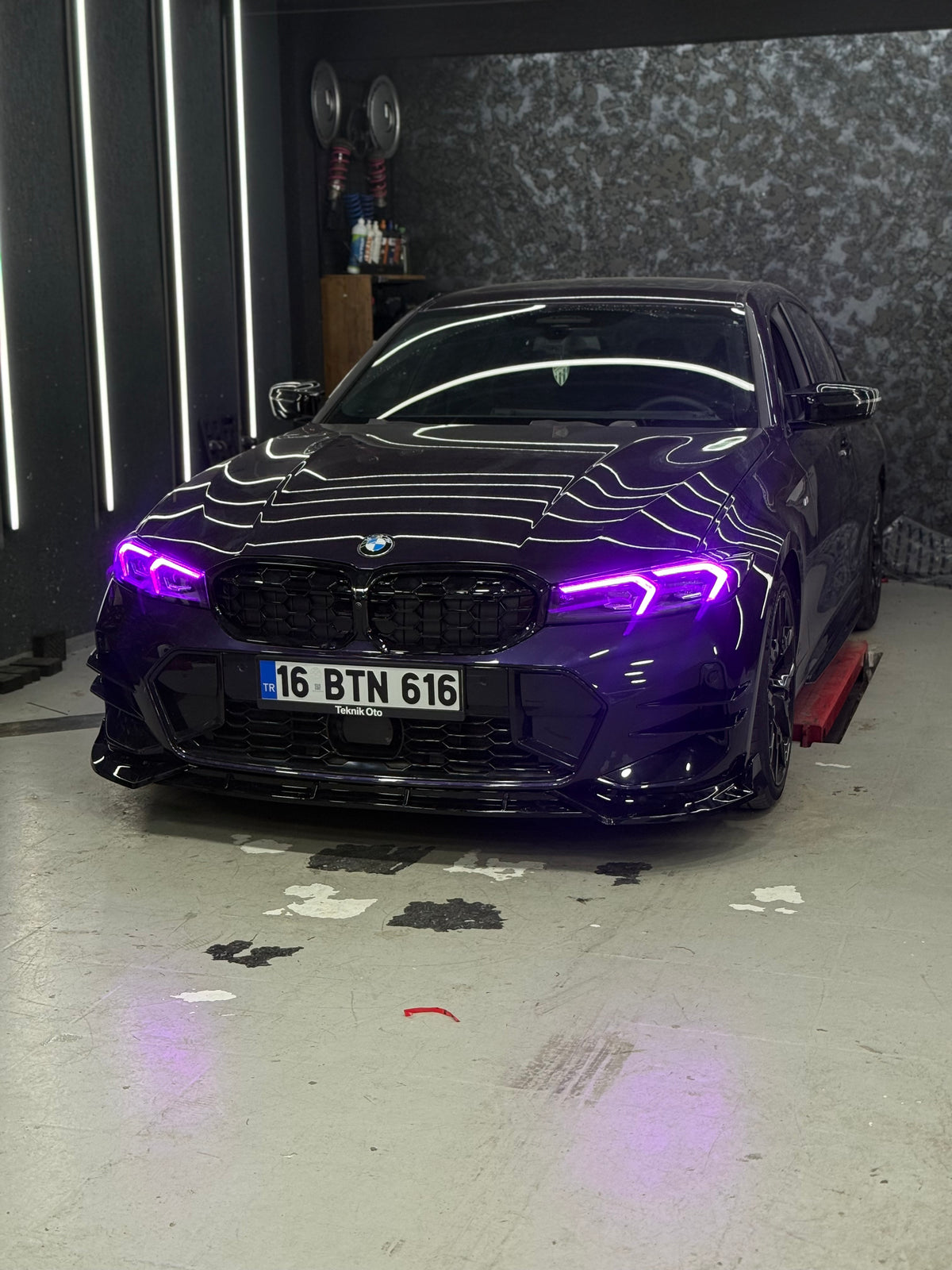 BMW 3 Serisi G20 LCI 2022+ Parlak Siyah Ön Tampon Bıçakları