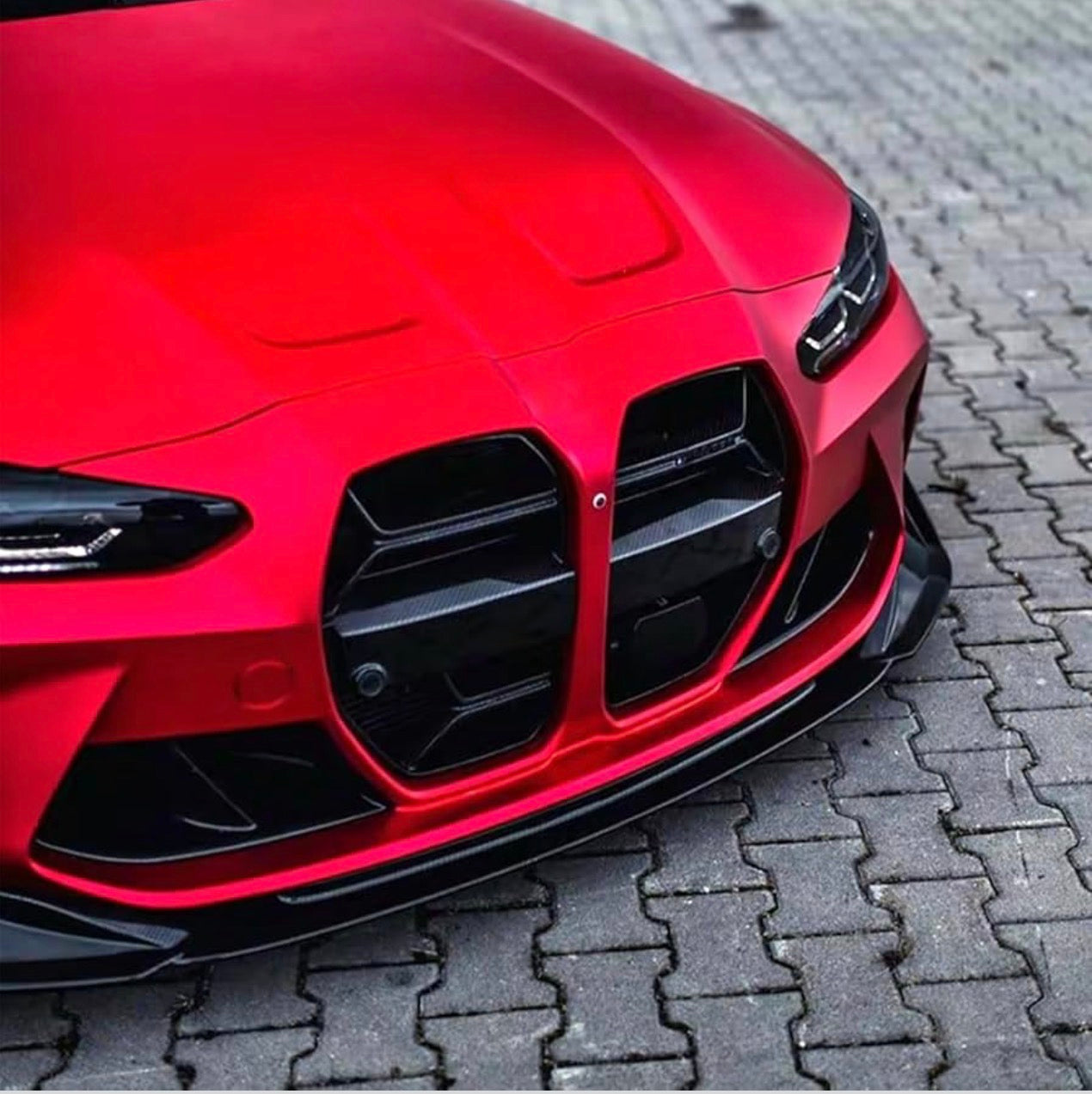 BMW M3 M4 G80 G81 G82 G83 Uyumlu V Style Ön Tampon Eki Parlak Siyah & Karbon Görünümlü