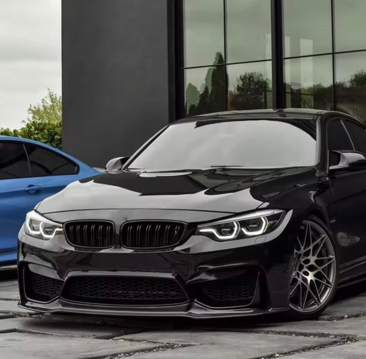 BMW M3 F80 ve M4 F82 F83 uyumlu parlak siyah ön tampon eki