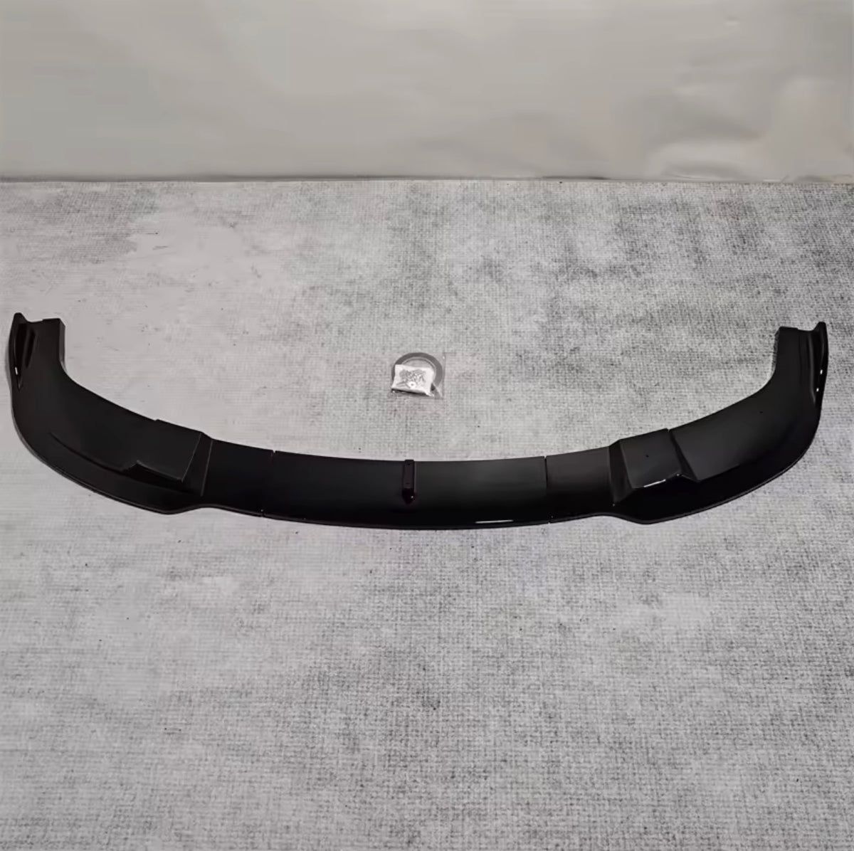 BMW 5 Serisi E60 E61 M Sport uyumlu parlak siyah ön tampon eki