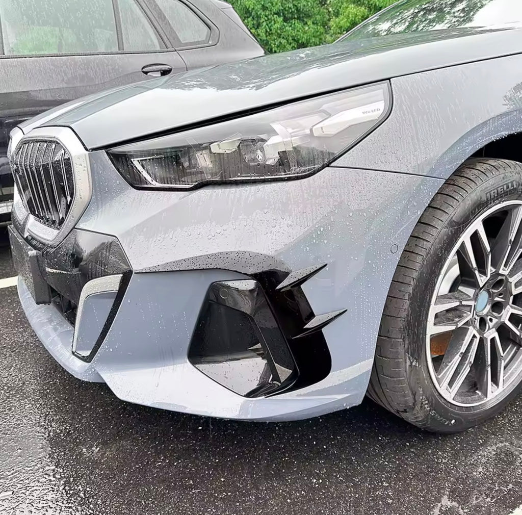 BMW G60 ve i5 2024+ parlak siyah ön tampon bıçakları - ürün görseli 3
