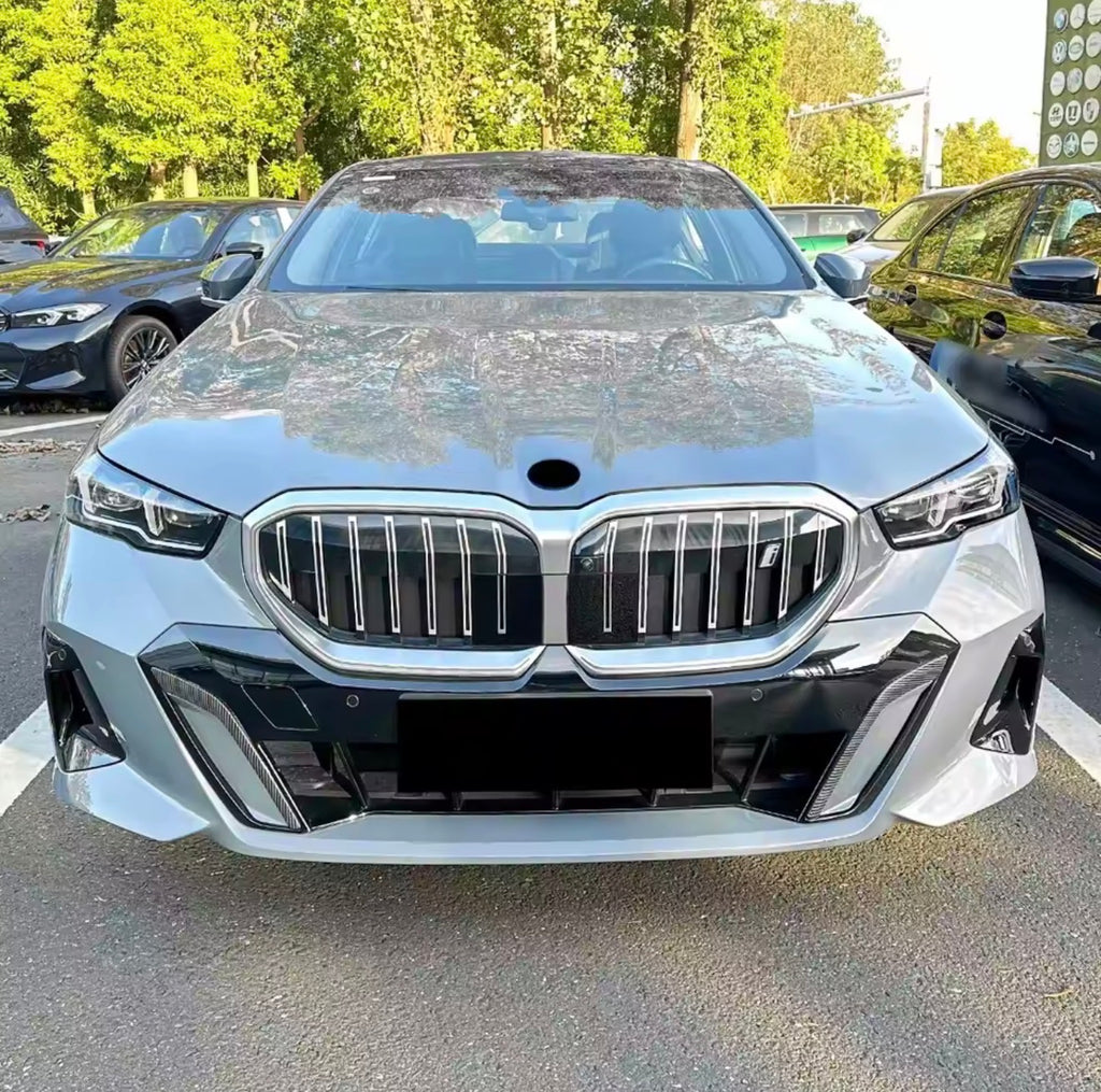 BMW G60 ve i5 2024+ karbon görünümlü ön tampon bıçakları - ürün görseli 2