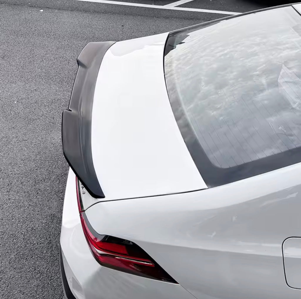 BMW G60 ve i5 2024+ PSM Style parlak siyah bagaj spoyleri - ürün görseli 3