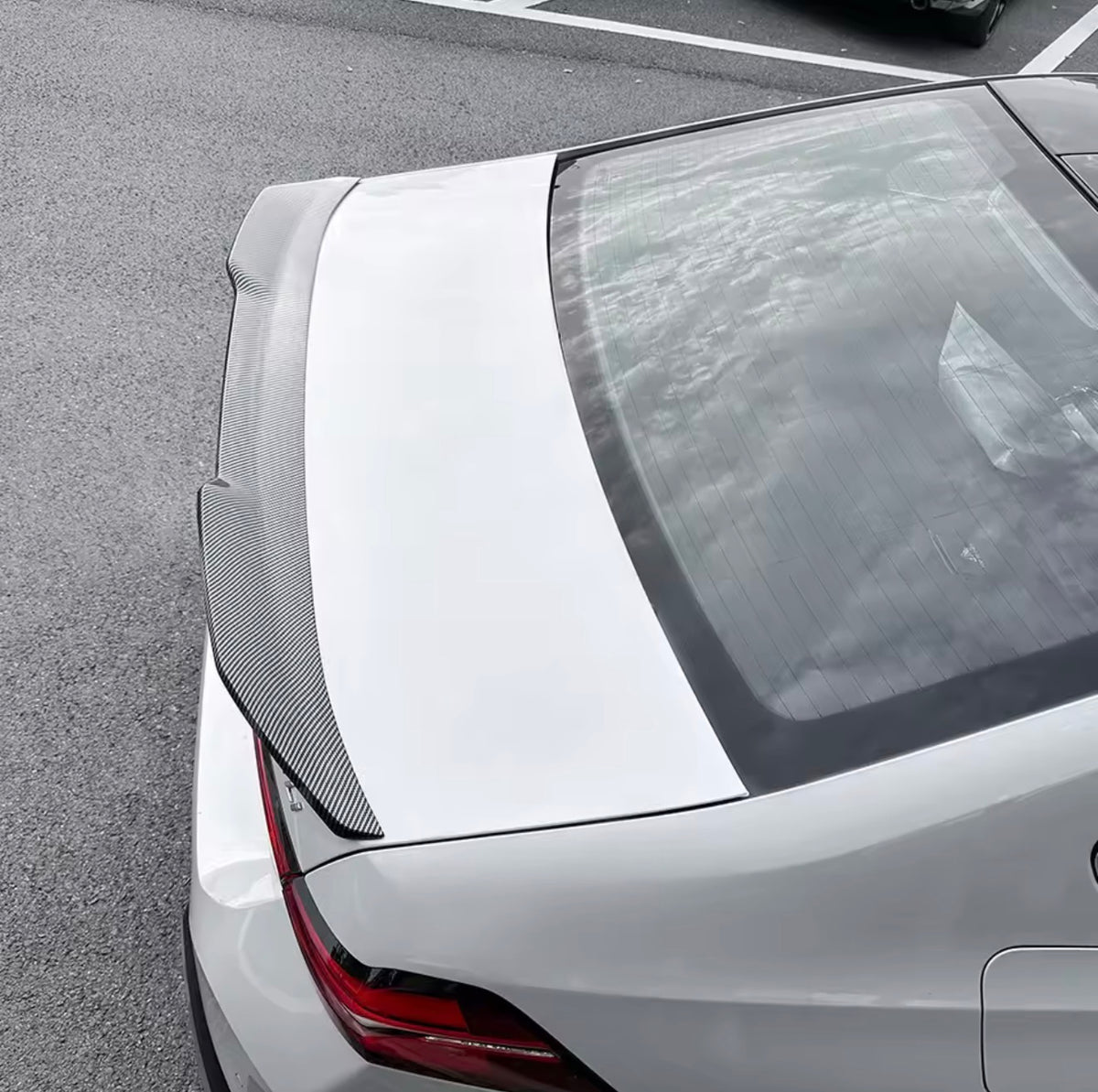 BMW G60 ve i5 2024+ PSM Style karbon görünümlü bagaj spoyleri - ürün görseli 2