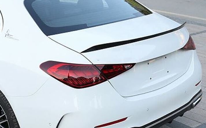 W206 C63 SPOILER PARLAK SİYAH