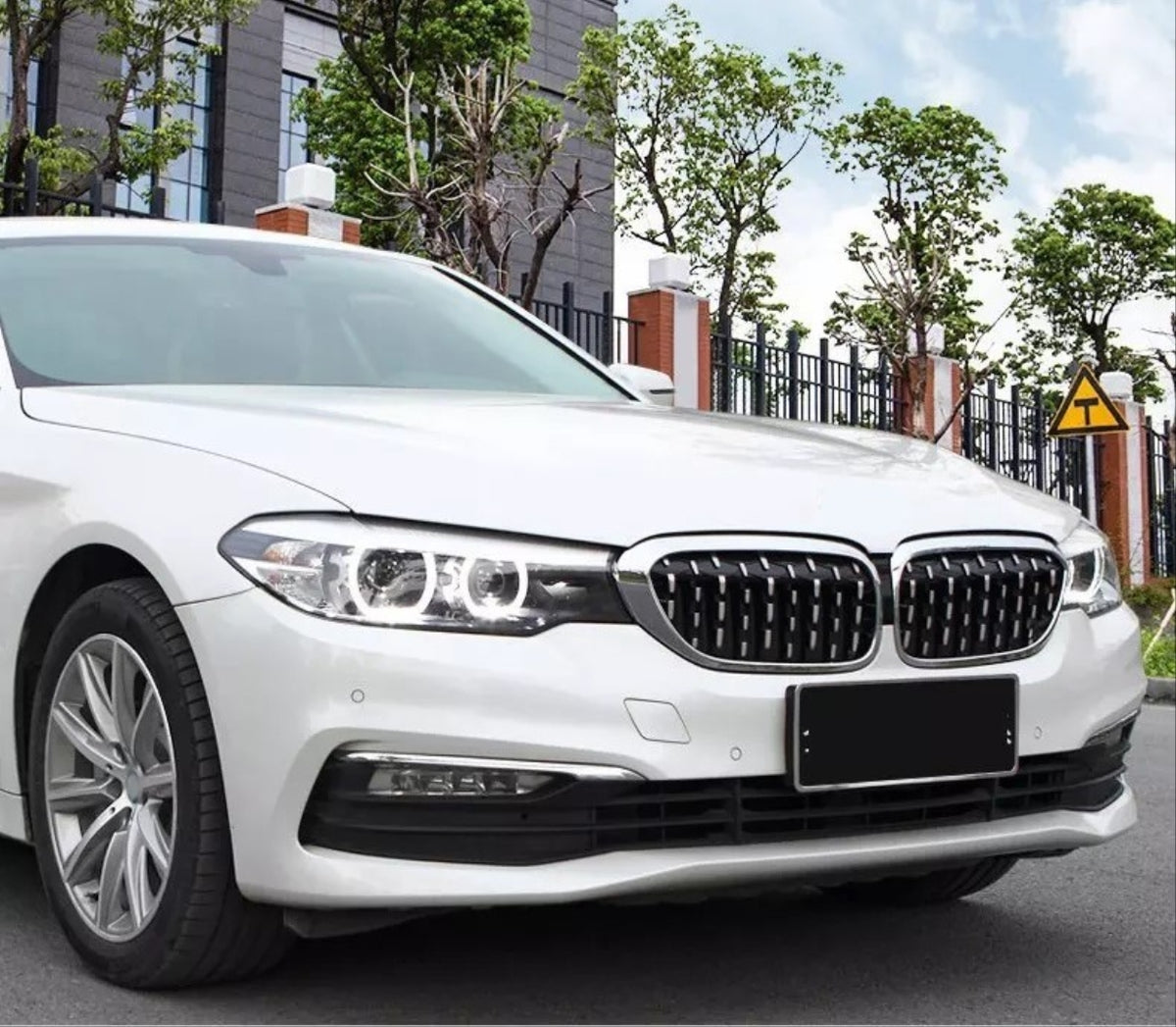 BMW 5 Serisi 2017-2020 G30 Uyumlu Diamond Panjur - Krom Çerçeve