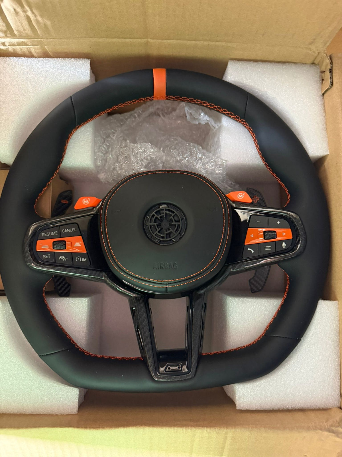 BMW F40 F44 G20 G22 G23 G26 G29 M4 tarzı direksiyon ve airbag seti
