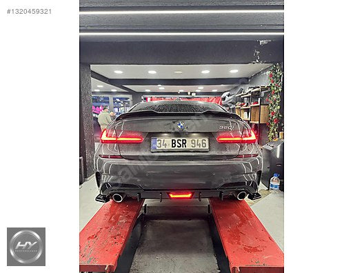 BMW 3 Serisi G20 2018-2022 Ledli Işıklı Difüzör Parlak Siyah